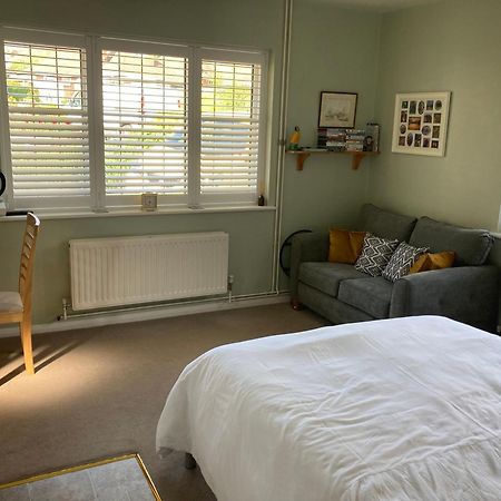 Karibu Villa Worthing Eksteriør billede